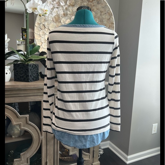 🌼🌼 LOFT Top - Picture 2 of 4